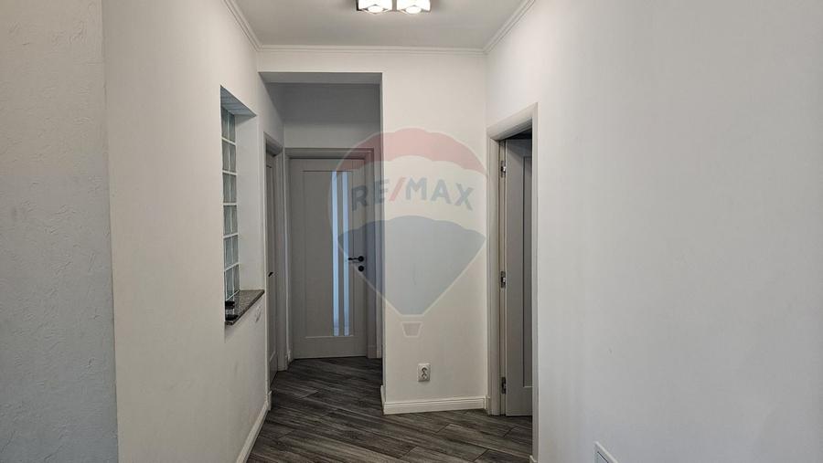 Casă / Vilă cu 7 camere si teren 1000 mp în zona Centrala-Suceava - 10