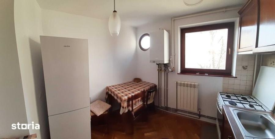 Proprietar, inchiriez 2 camere Complex Studentesc - 2