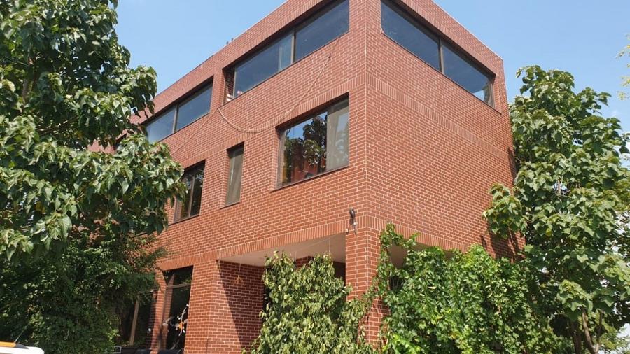 Oportunitate investitie Vila Rosu 473mp, 2500 mp teren, cu deschidere la Lac - 2