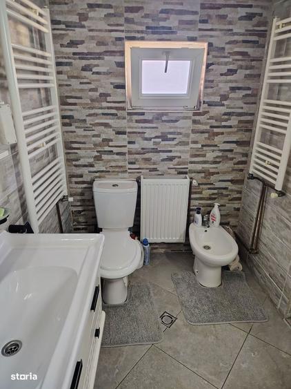 Casă cu 5 camere cu Canalizare în Colentina
