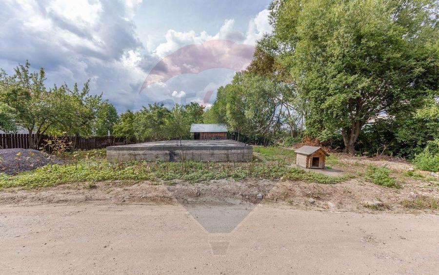 Teren intravilan cu funda?ie, proiect de casa, Avram Ian... - 1