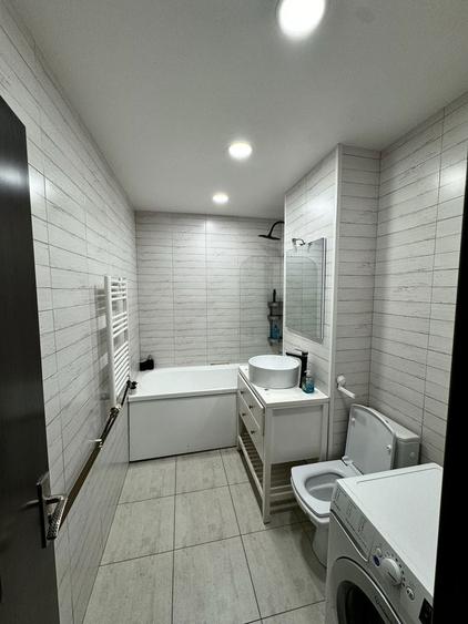 Apartament 2 camere spatios zona vest , West Mall - 8