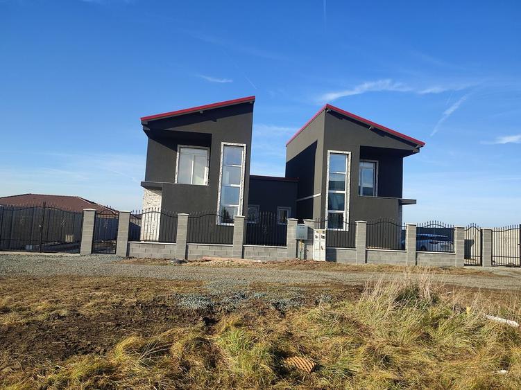 Sanandrei, Duplex pe Etaj, Proiect Modern, Desp prin camera Tehnica. - 1