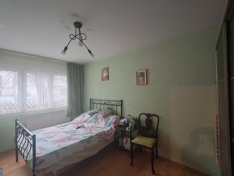 Apartament 3 camere spatios in bloc de 4 etaje - 5