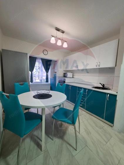 Apartament de inchiriat - str. Lupeni, Medias - 2