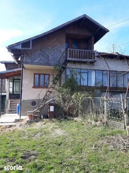 Casa +teren de vanzare - 1