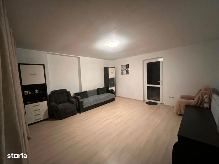 Apartament cu 2 camere, etaj 1, la casa - zona centrala - 8