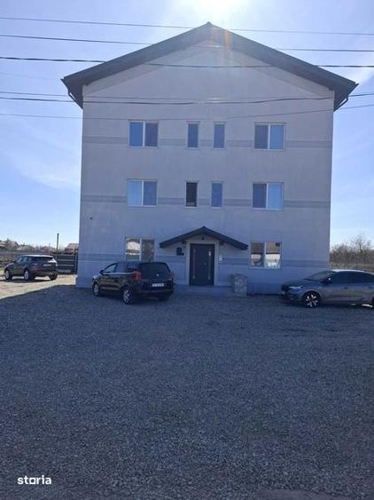 Vand Bloc 12 garsoniere + 2 apartamente zone Therme , Kaufland - 1