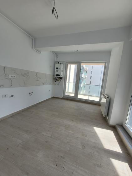 COMISION 0! SUPER PRET - STUDIO  FINALIZAT 45.80 MP - ACCES PISCINA - 67900 E - 6