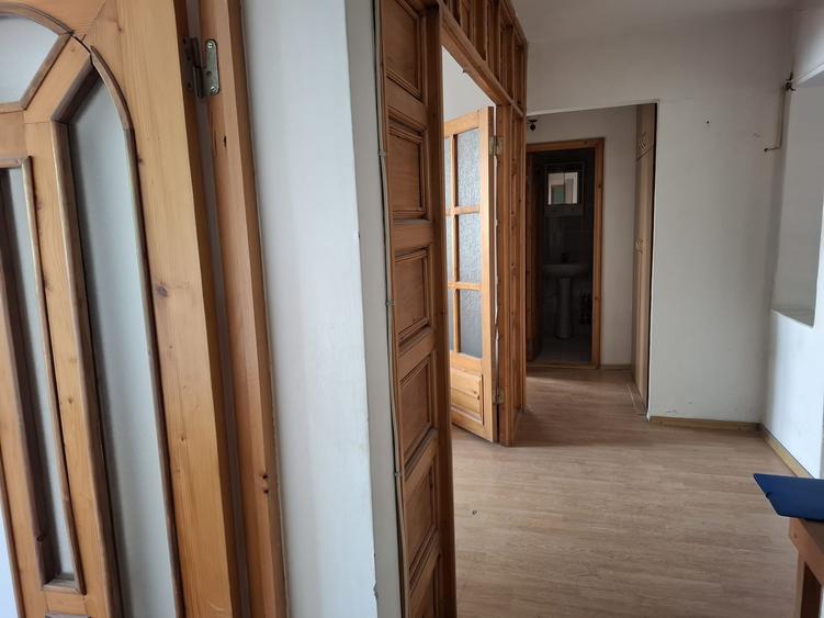 Exclusivitate! Inel I-Liber-4 camere decomandate, etaj 2 - 1