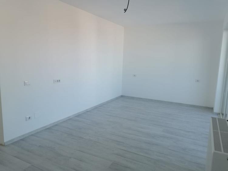 Apartament 3 camere compact si modern zona Coresi - 1