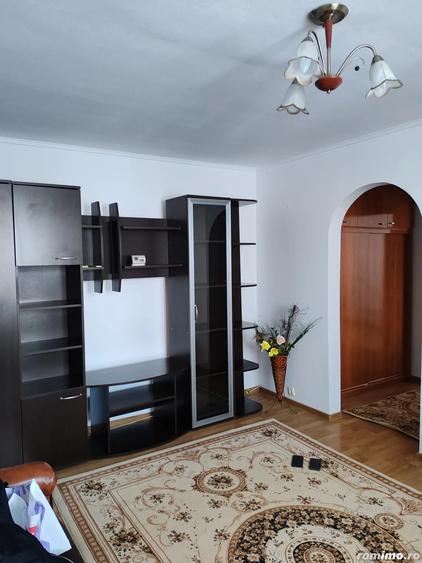 Apartament 2 camere de inchiriat Roman, str. Anton Pann, zona lini?tita 250 - 7