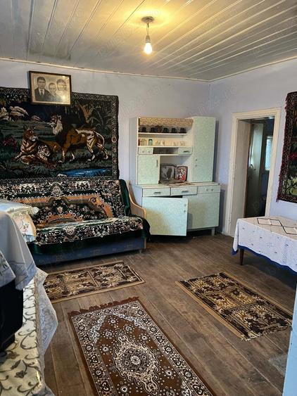 Teren cu casa batraneasca - 1