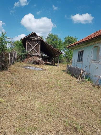 Vand teren cu casa nelocuibila de 7ani! - 1