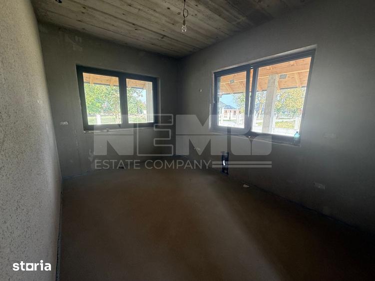 Casă cu 4 camere cu Teren 1000 Mp în Horodnic