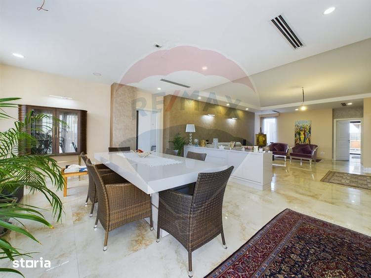 Apartament cu 4 camere, mobilat în Splaiul Independenței
