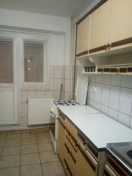 Apartament cu 3 camere decomandat în Vest