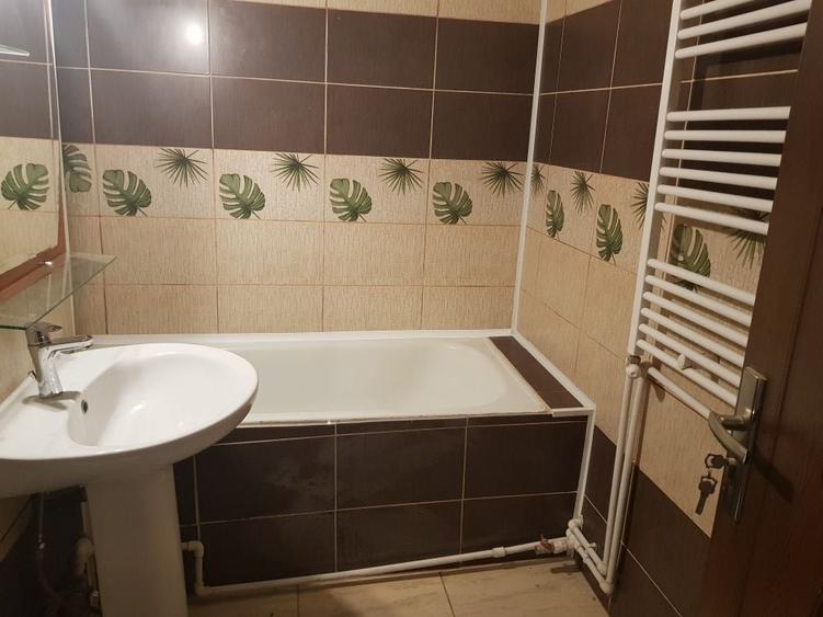 Garsonieră decomandată în Nicolina