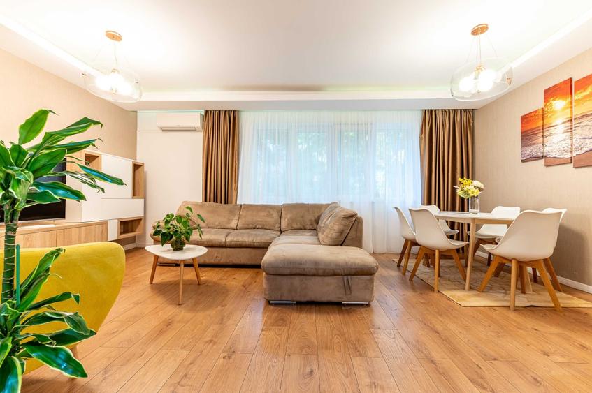 Apartament cu 4 camere decomandat în Dosu Bricii
