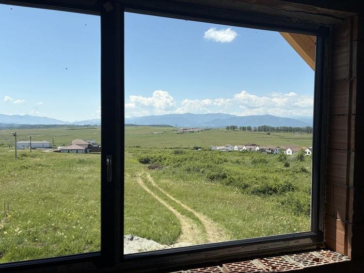 Casă cu 4 camere în Daia