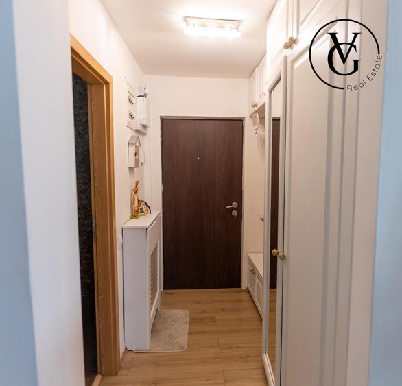 Casă individuală cu 5 camere cu Teren 427 Mp în Corbeanca