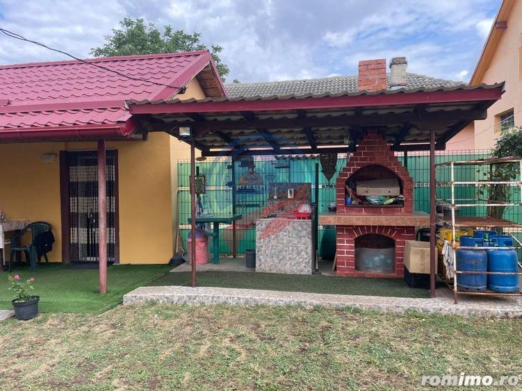 Casă cu 4 camere cu Teren 3500 Mp în Leu
