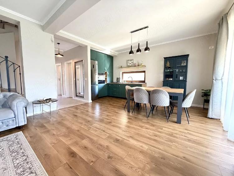 Casă cu 5 camere cu Teren 335 Mp în Dumbrăvița
