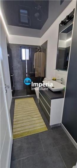 Casă individuală cu 4 camere cu Canalizare în Dancu