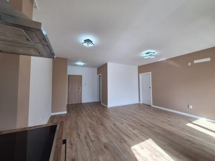 Apartament cu 2 camere semidecomandat, mobilat în Florești — fotografia 2