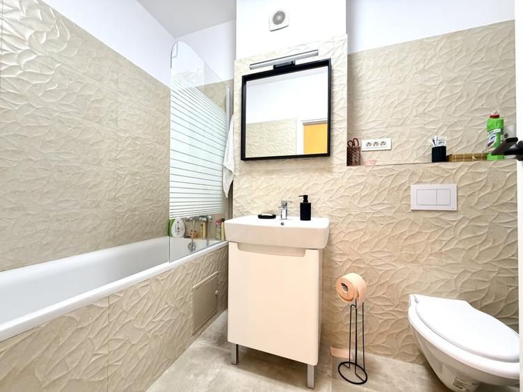 Apartament cu 2 camere decomandat, mobilat în Torontalului