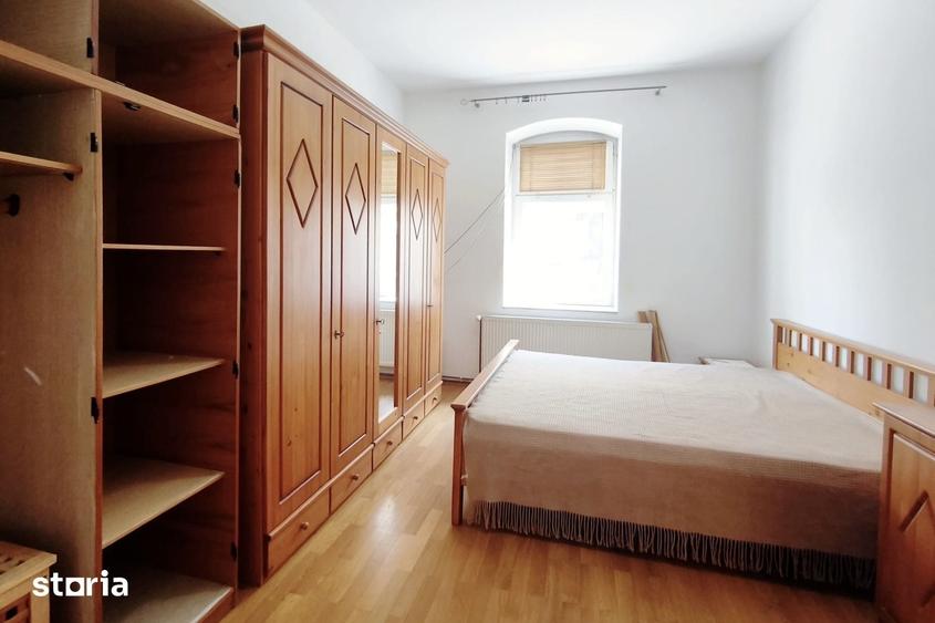 Apartament cu 4 camere în Central