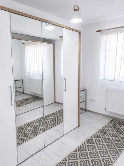 Casă individuală cu 4 camere cu Teren 230 Mp în Vișani