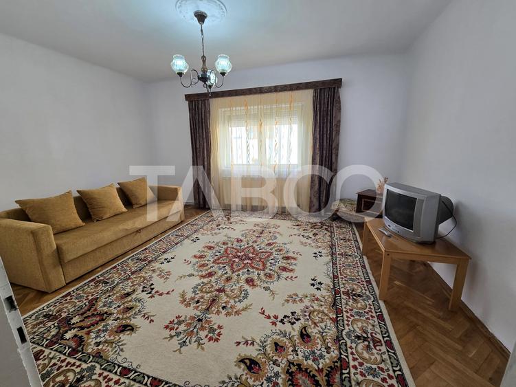 Casă individuală cu 4 camere cu Canalizare în Lupeni