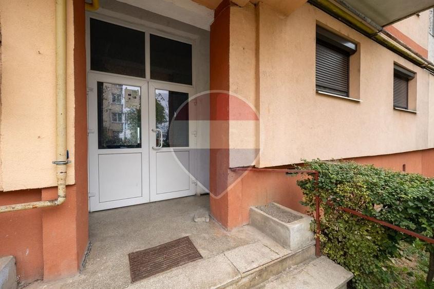 Apartament cu 2 camere decomandat, mobilat în Electroprecizia
