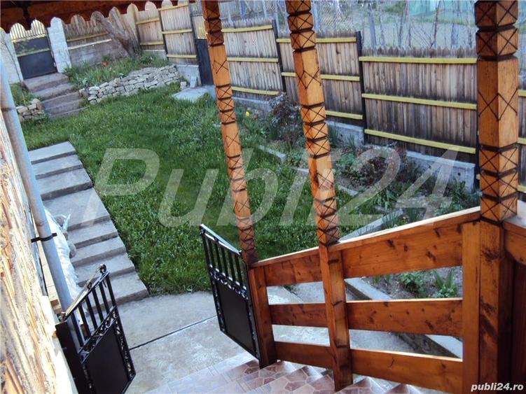 Casă cu 5 camere în Ocnele Mari