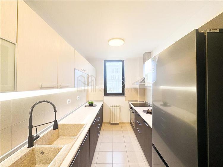 Apartament cu 4 camere semidecomandat, mobilat în Herăstrău