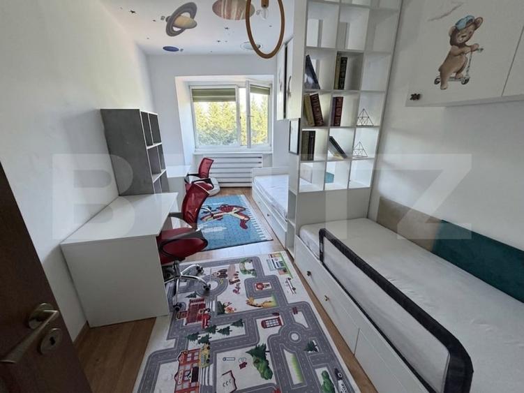 Apartament cu 3 camere decomandat, mobilat în Florești