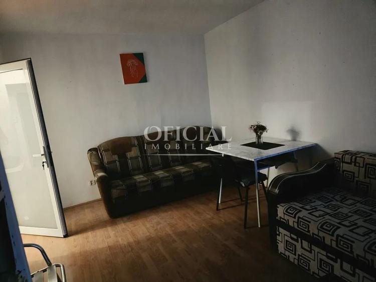 Apartament cu 3 camere decomandat, mobilat în Zorilor