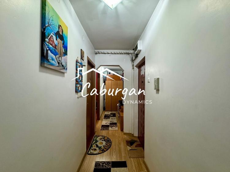 Apartament cu 2 camere decomandat în Vasile Aaron