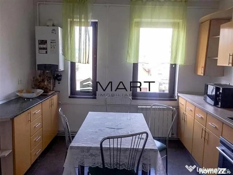 Apartament cu 3 camere decomandat în Ștefan cel Mare