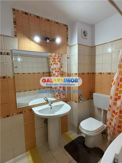 Casă cu 5 camere cu Garaj în Central