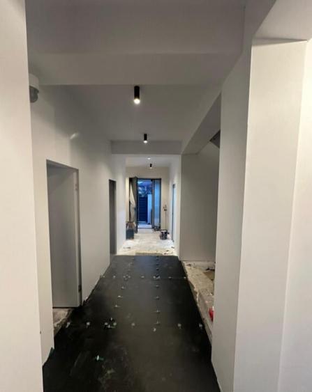 Oportunitate imobiliara! Casa de vanzare in zona Palazu Mar - 1