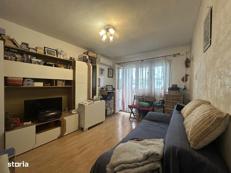 Agentia imobiliara VIGAFON vinde garsoniera Malu Rosu - 1