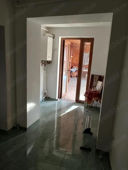 Vand casa recas pozitie excelenta - 1