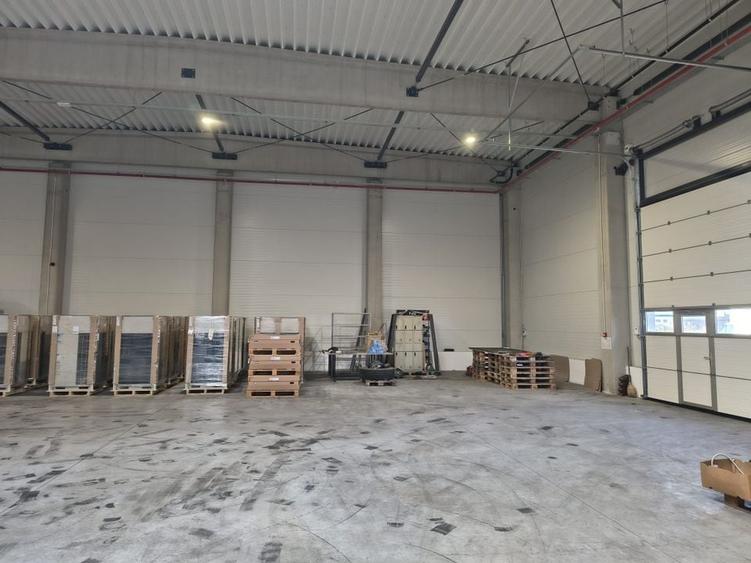 Hală industrială nouă, 2 000 mp. 3,5 Euro + TVA/lună/mp. Comision 0 - 8