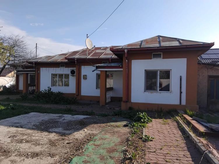 Casa de vanzare Petre Iorgulescu si teren - 4