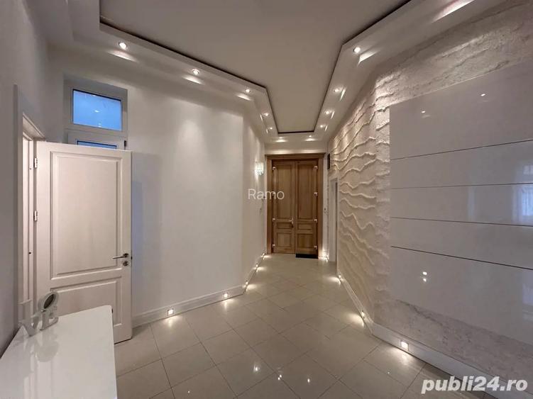 Vand apartament deosebit de 130 mp in centrul ora?ului,merita vazut!