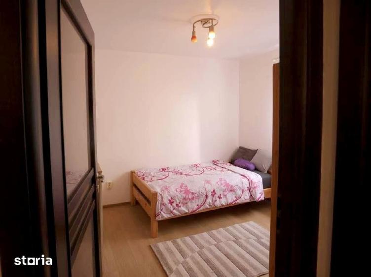 Apartament cu 3 camere în Dâmbu Pietros