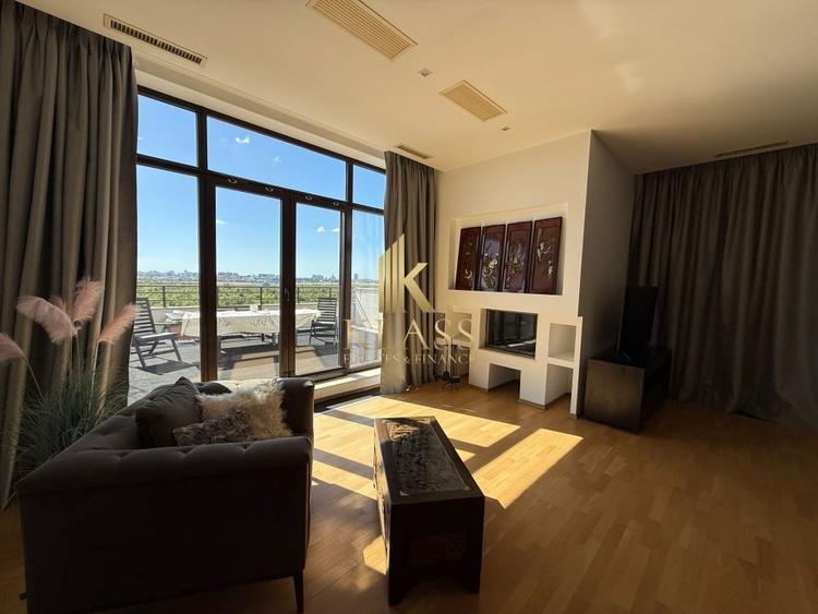 Apartament cu 4 camere circular, mobilat în Băneasa