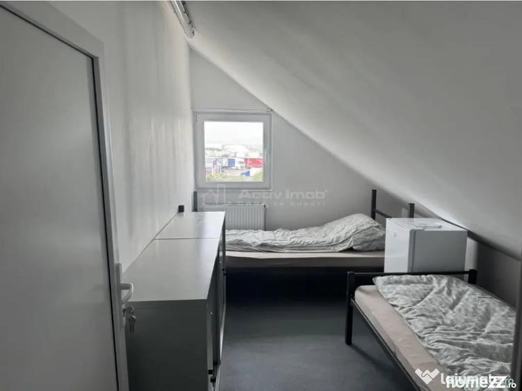 Casă cu 20 camere cu Teren 300 Mp în Central